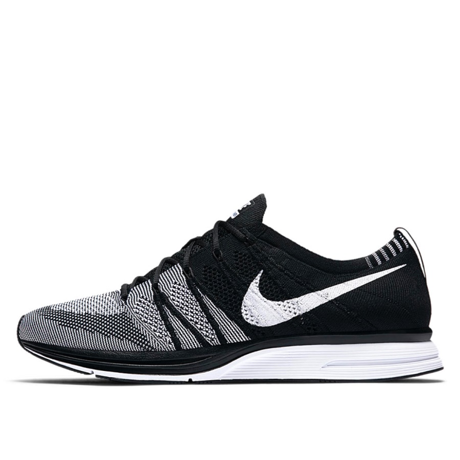 Antrenor Flyknit Negru Alb Klekt