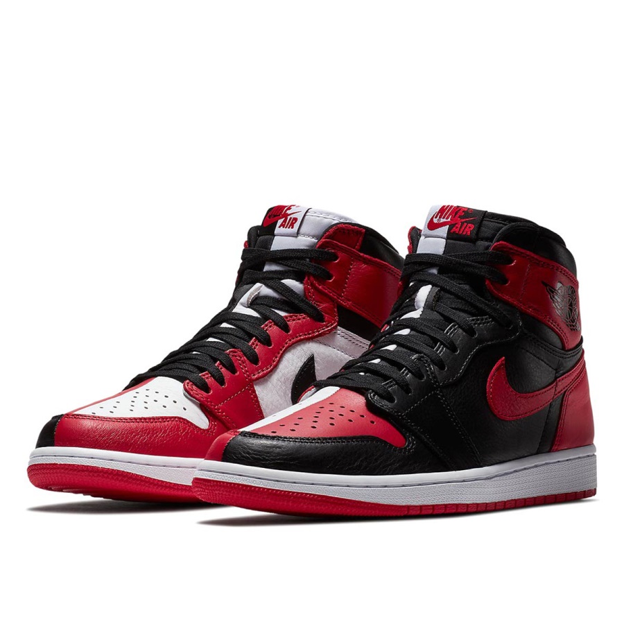 Imbracat Nike Aj In 1 Retro High Si Nrg